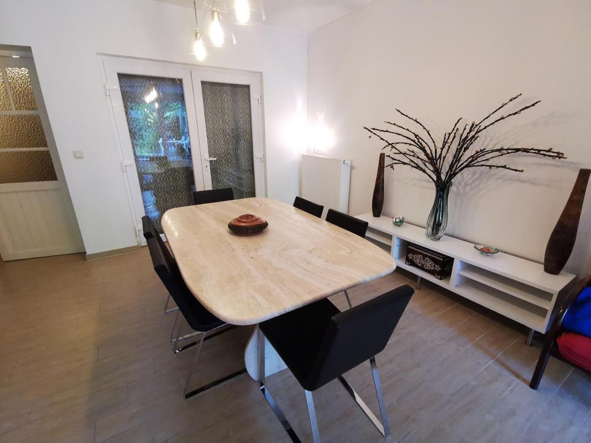 בריסל Le Divan Rouge Apartement, Next Atomium & Expo מראה חיצוני תמונה